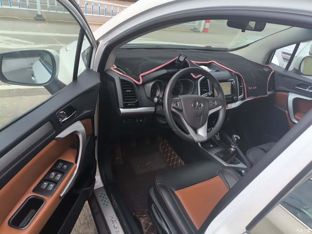 JAC S3, 2015 17