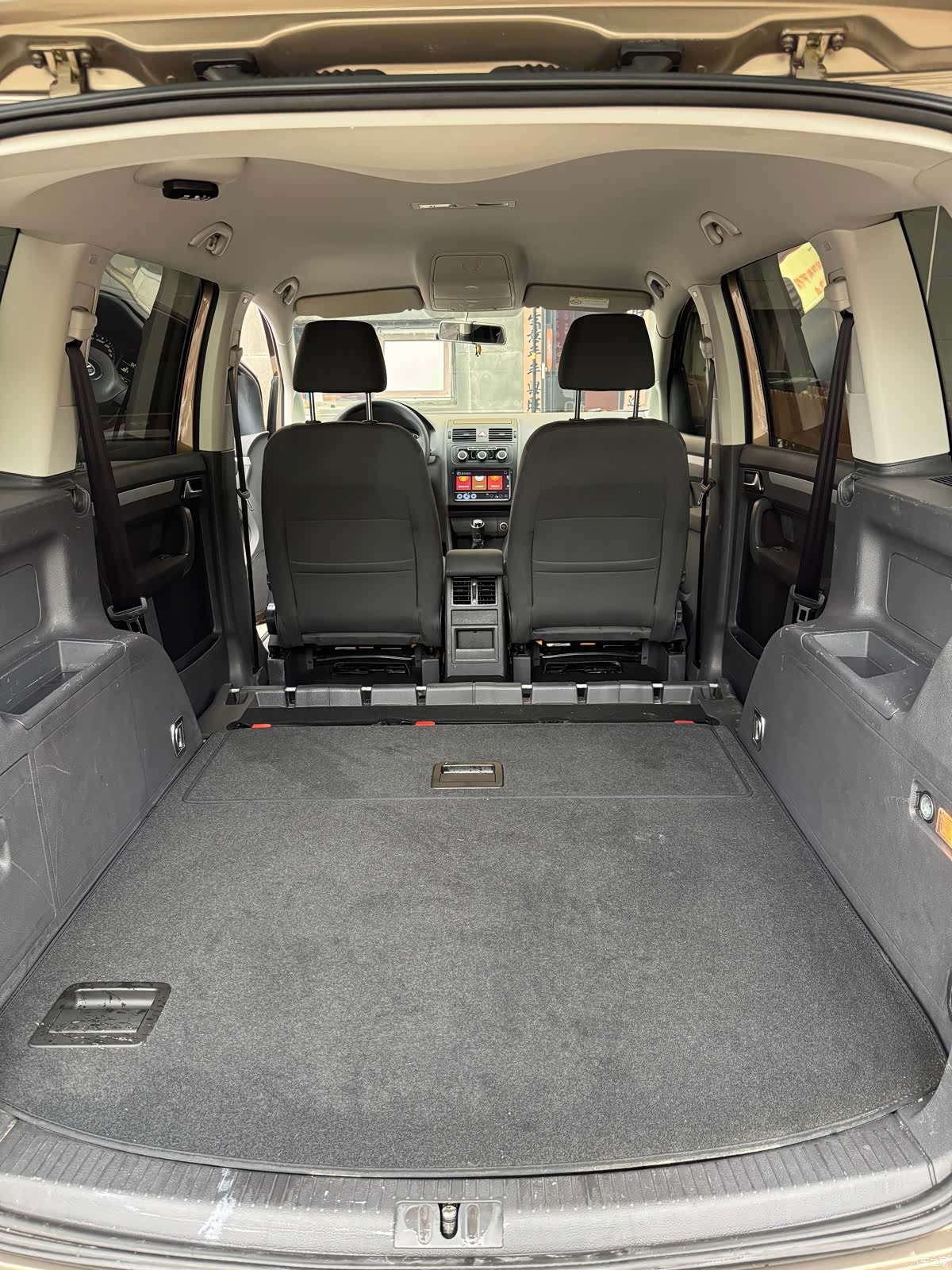 Volkswagen L, 2016 4