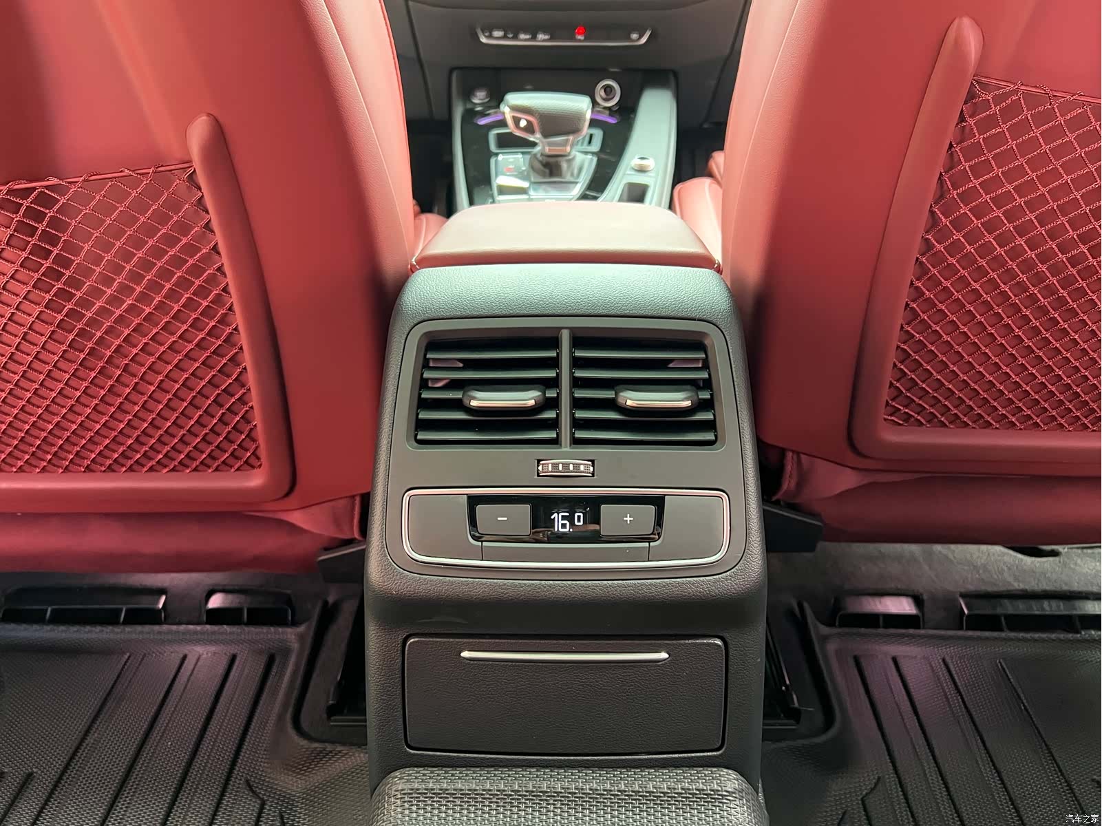 Audi A4L, 2024 4