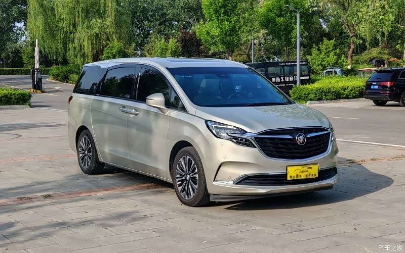 Buick GL8, 2022 3