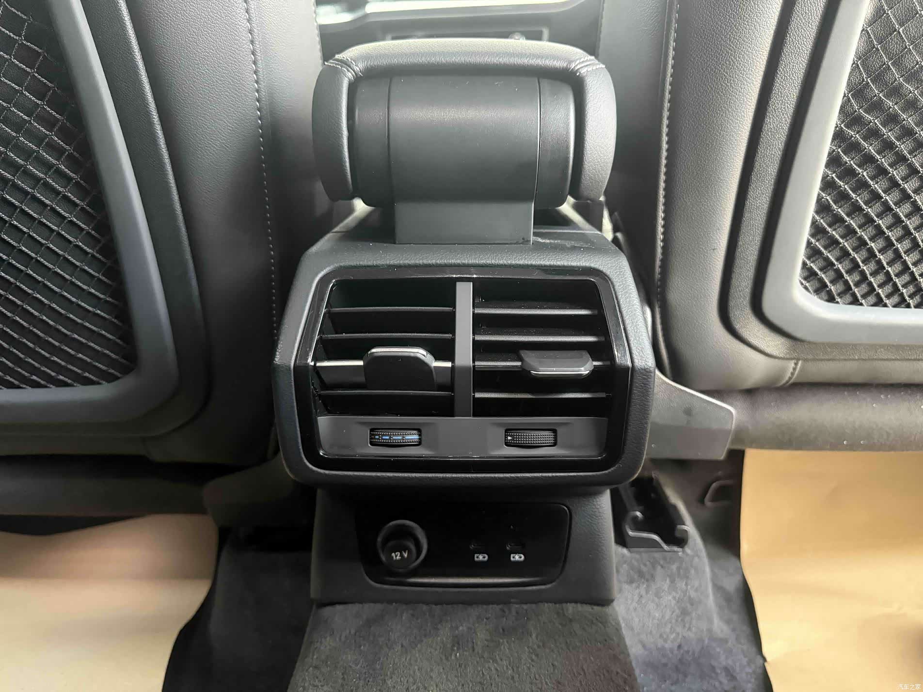 Audi Q3, 2023 15