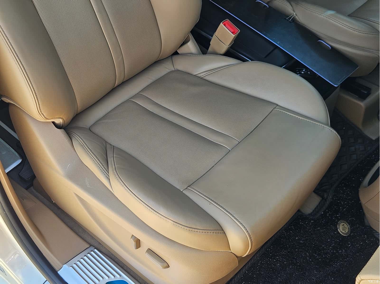 Buick GL8, 2019 11