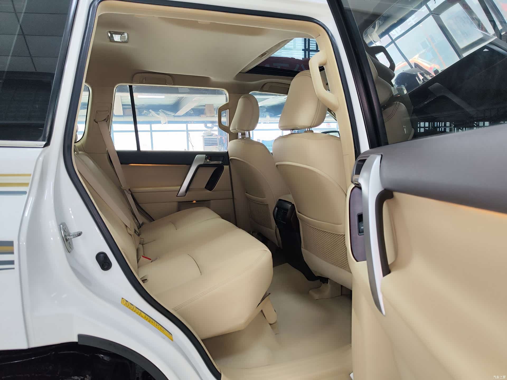 Toyota Prado, 2014 10
