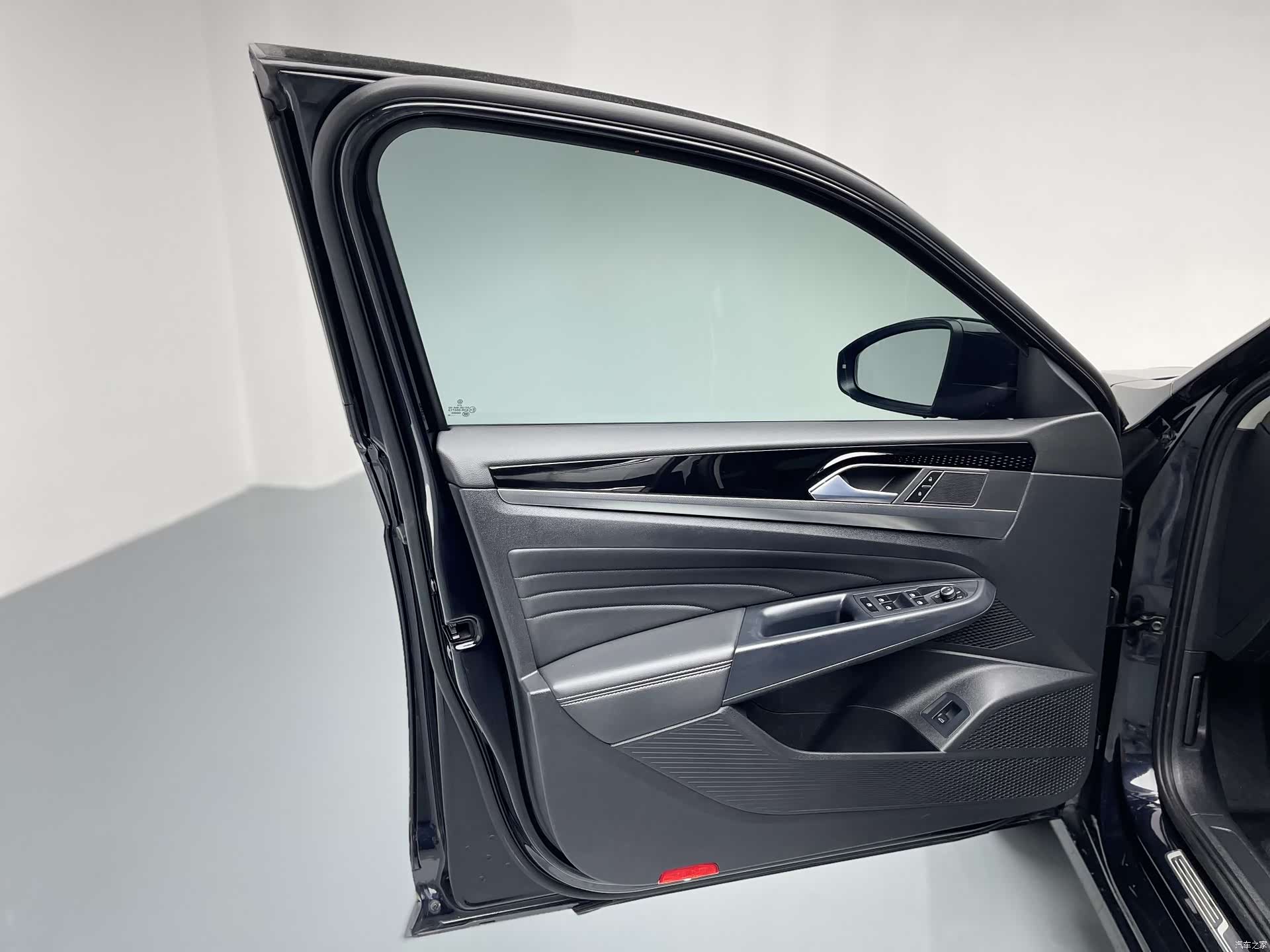 Volkswagen Passat, 2024 19