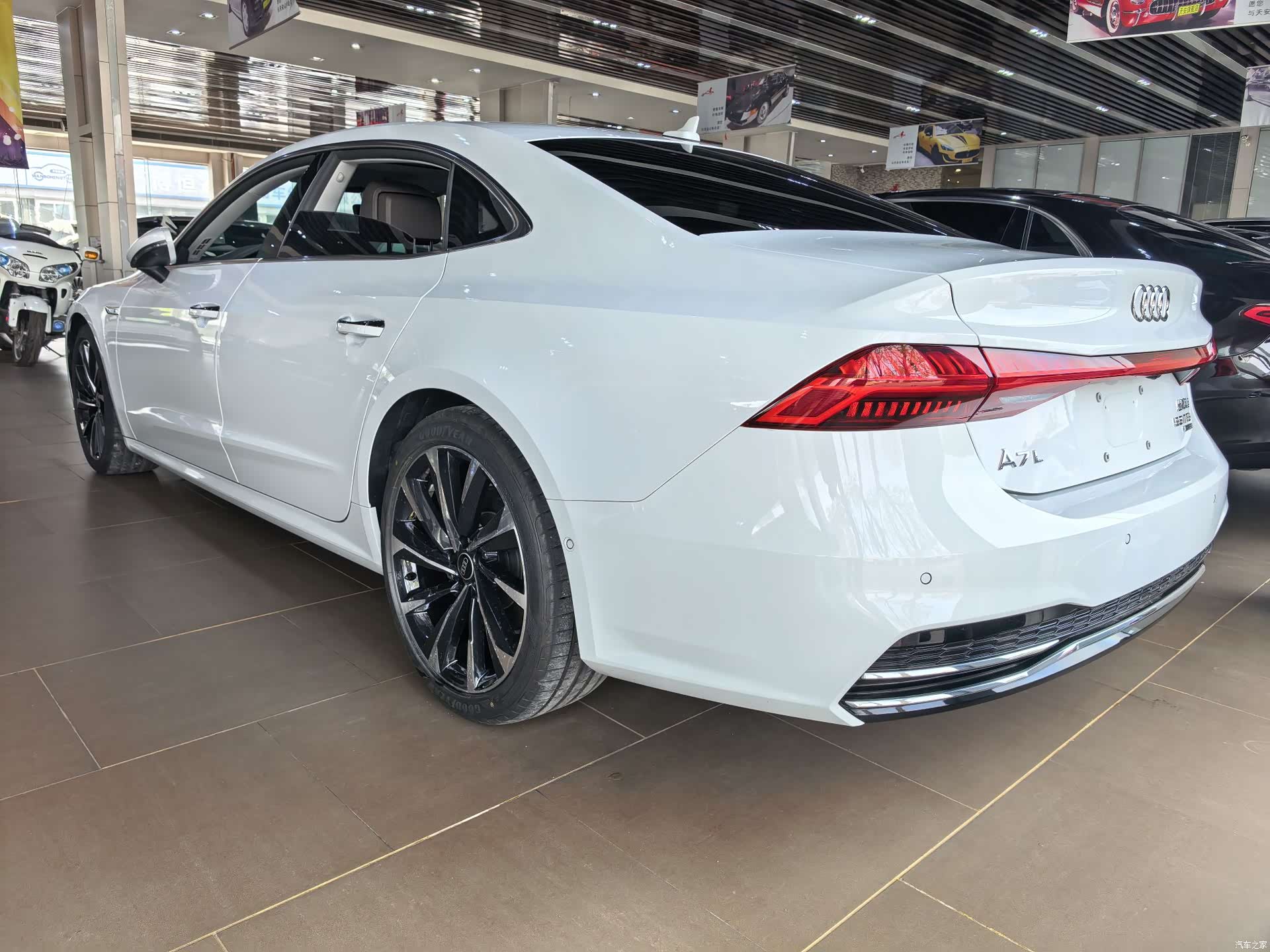Audi A7L, 2023 2