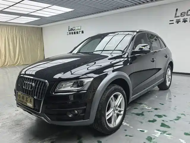Audi Q5 2018 — купить из Китая под заказ