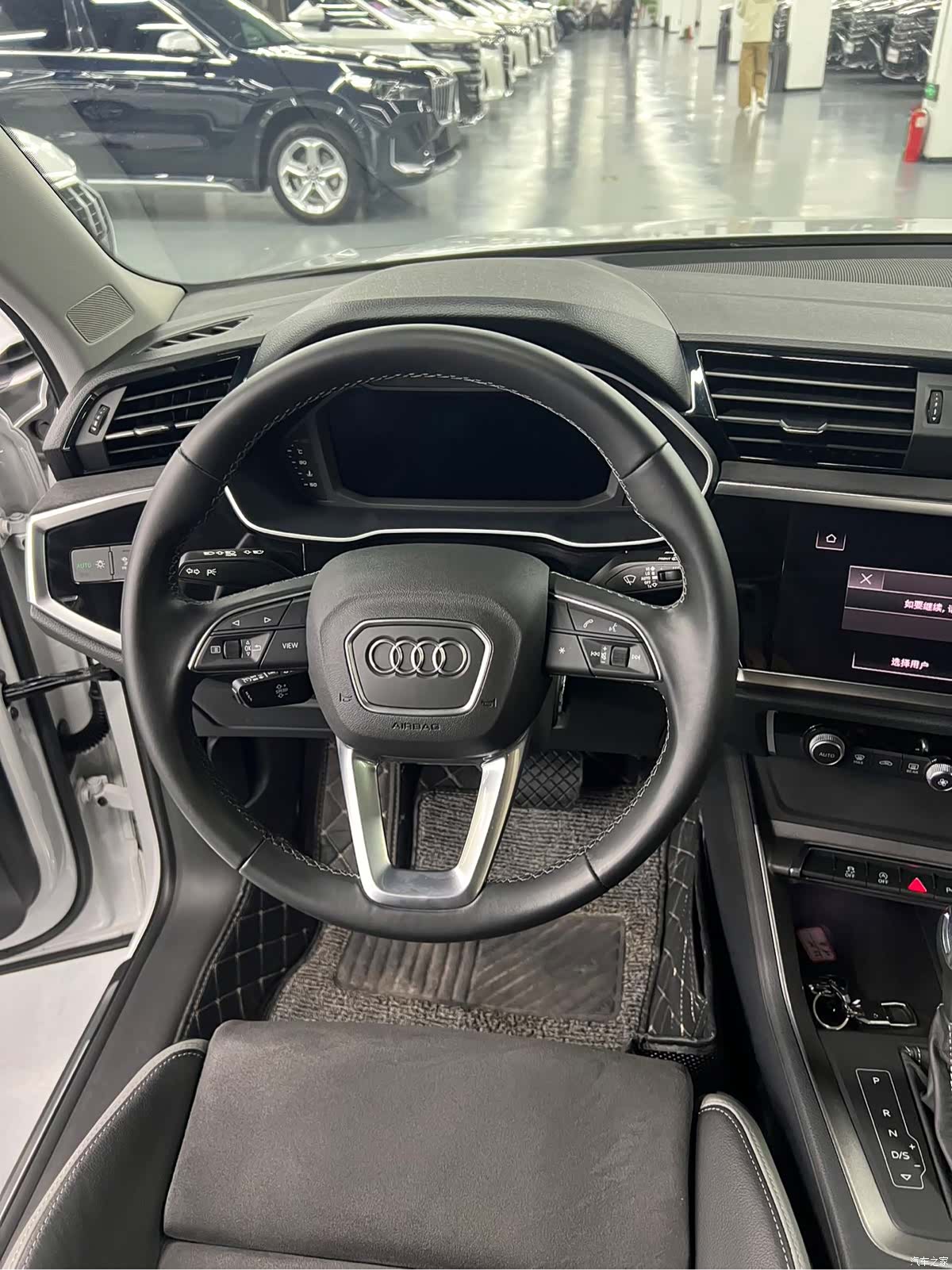 Audi Q3, 2023 14