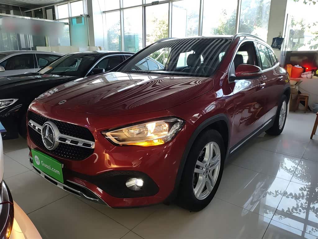 Mercedes-Benz GLA
