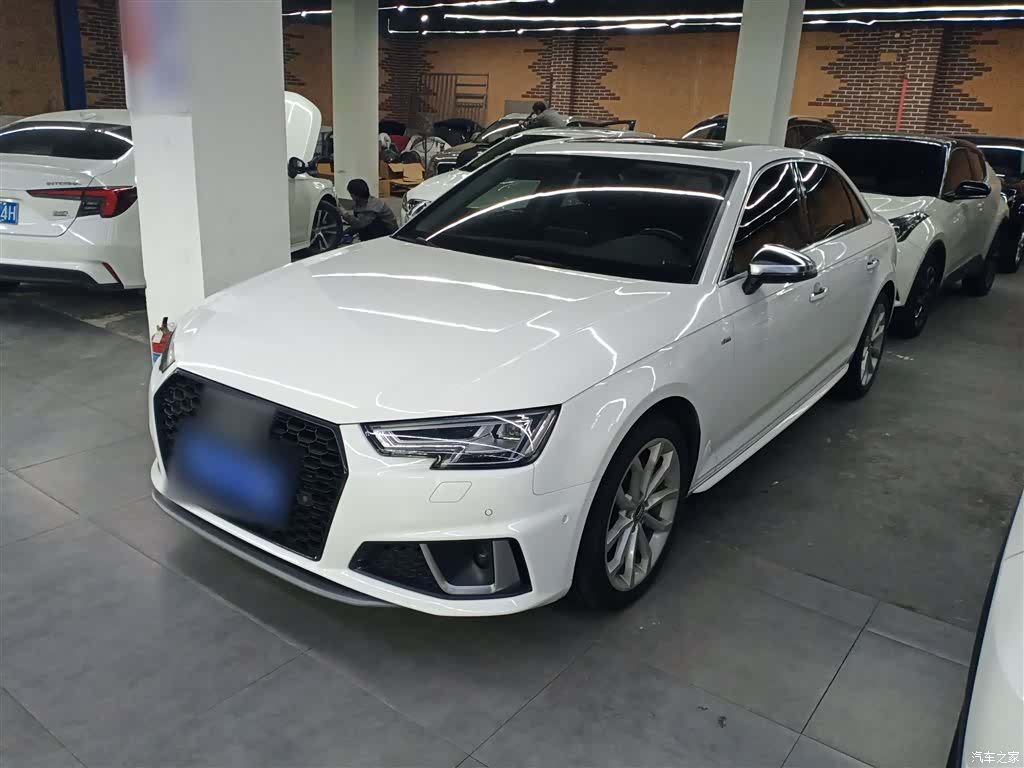 Audi A4L, 2019 1
