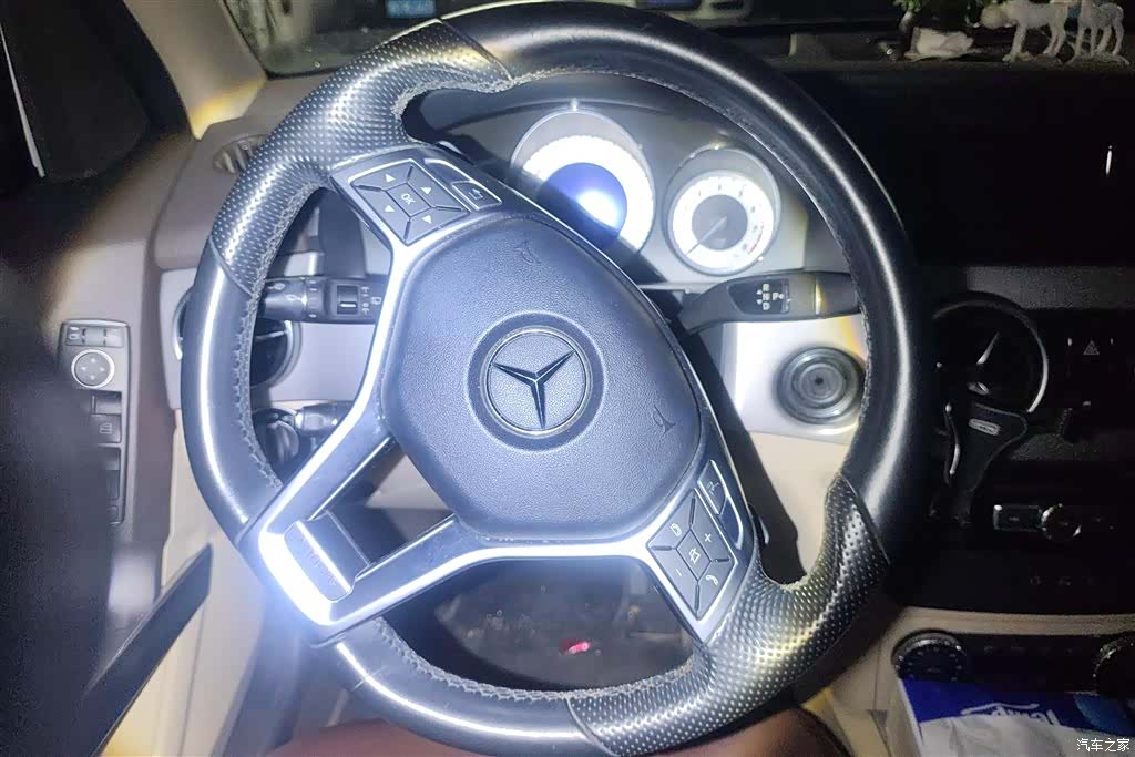 Mercedes-Benz GLK-Class, 2015 15