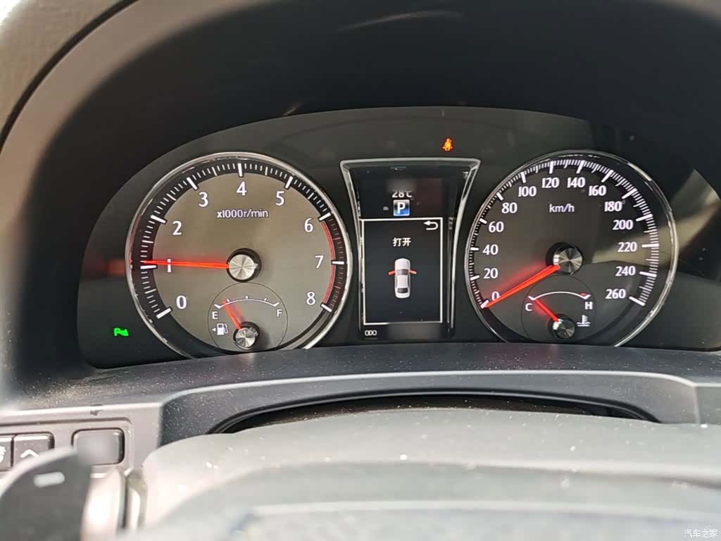 Toyota Crown, 2018 4
