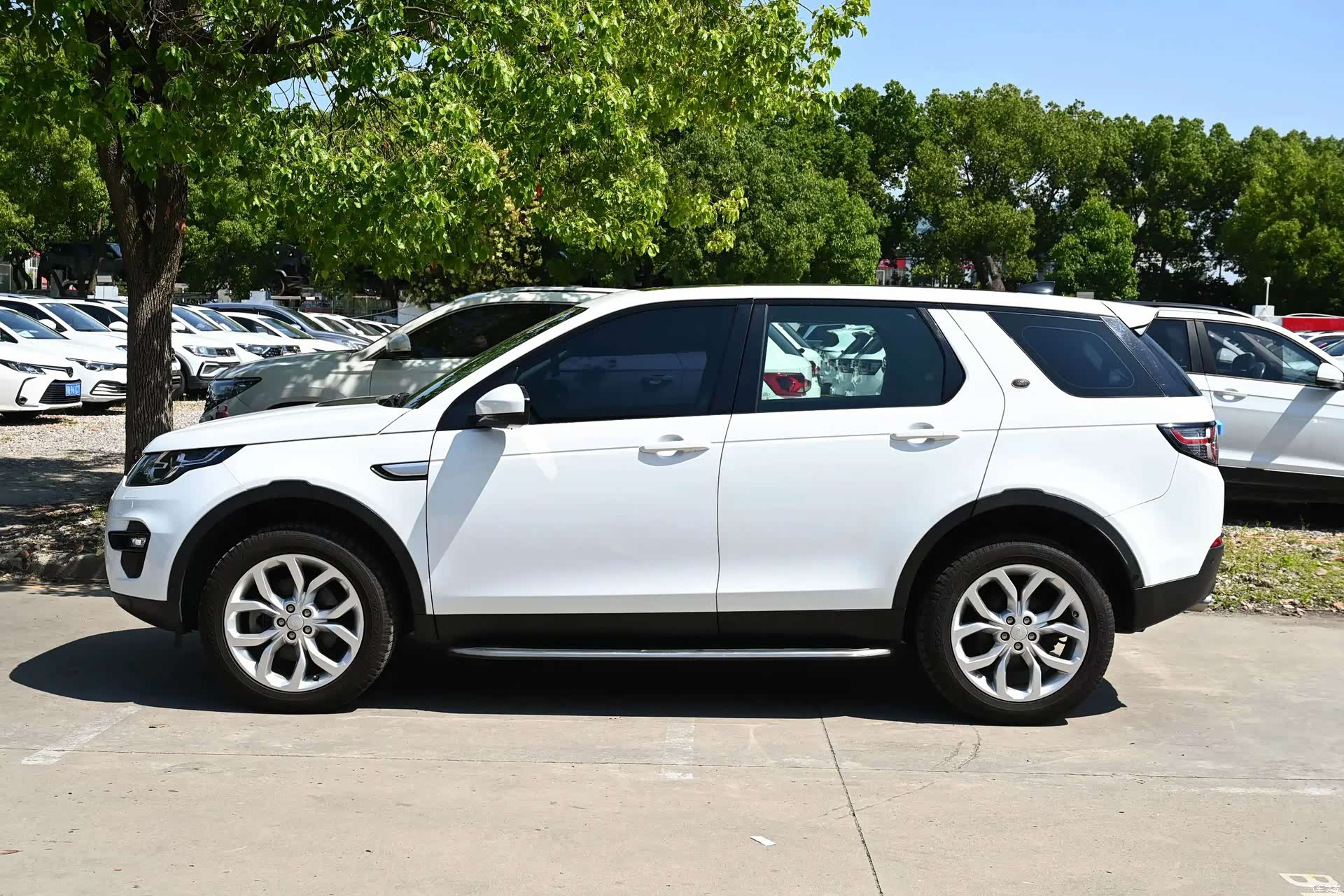 Land Rover Discovery, 2018 3