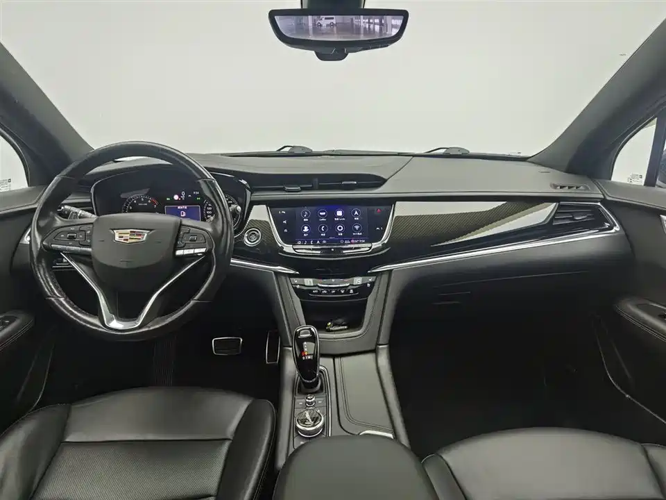 Cadillac XT6