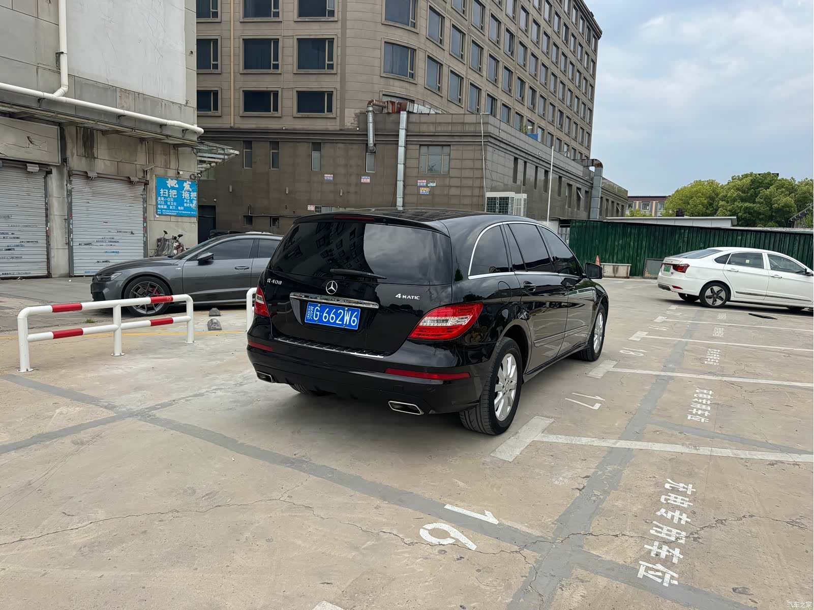 Mercedes-Benz R-Class, 2018 16