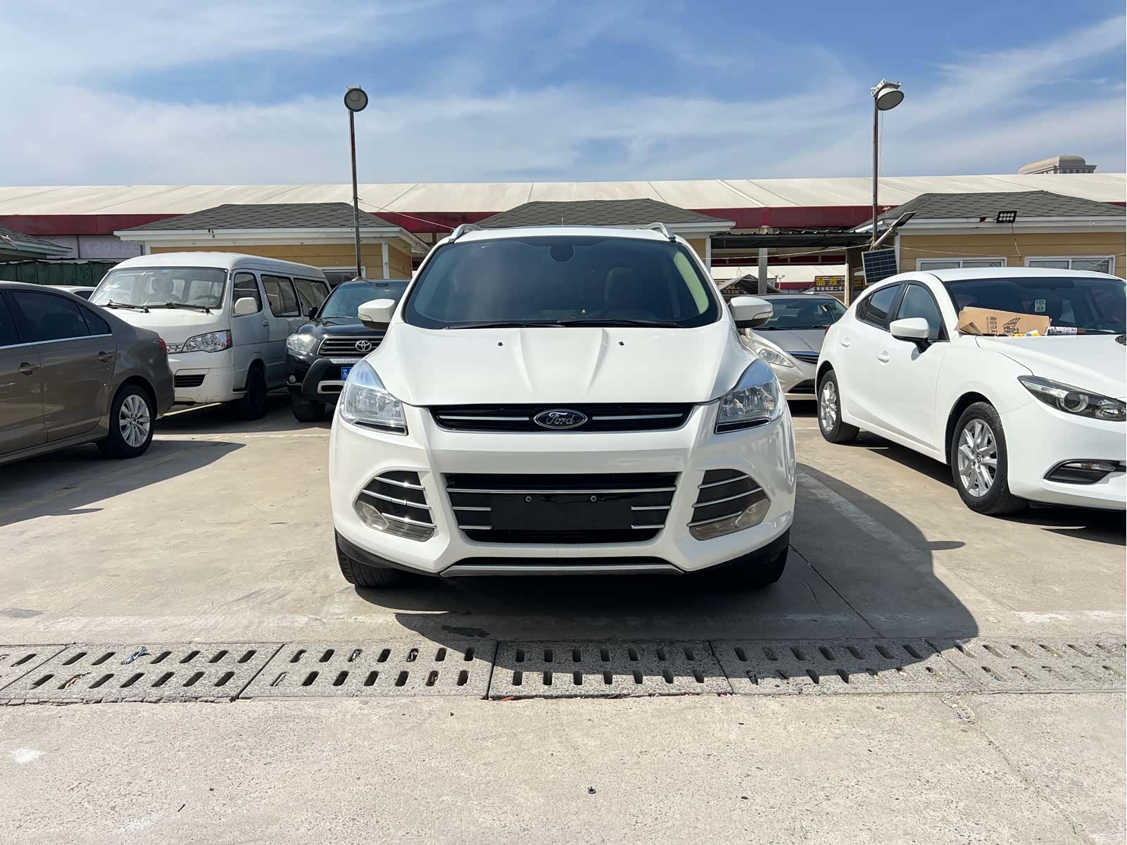 Ford Kuga, 2013 1
