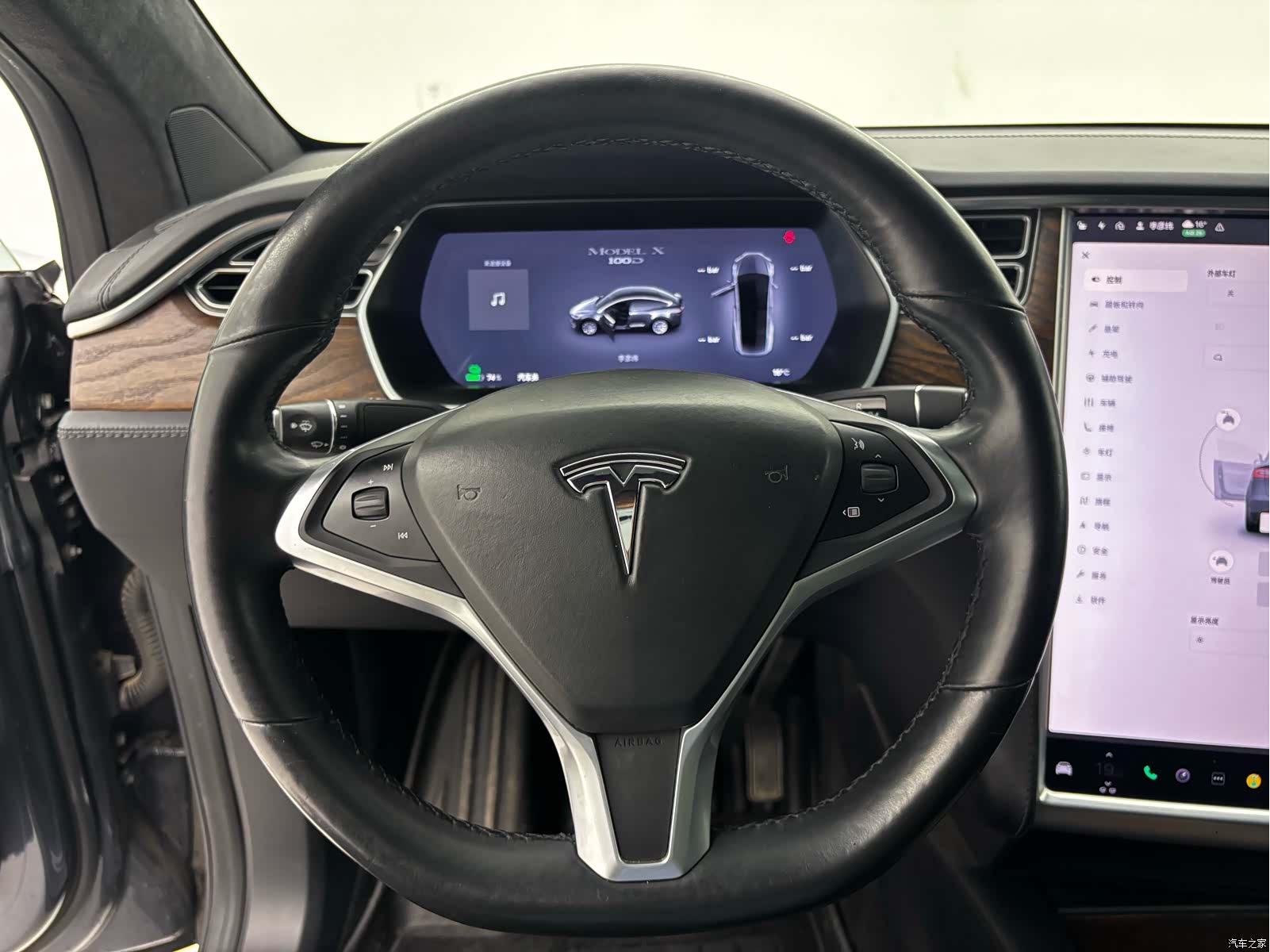 Tesla Model X, 2018 17