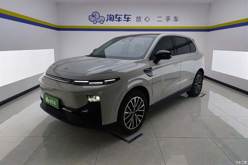 Leapmotor B10