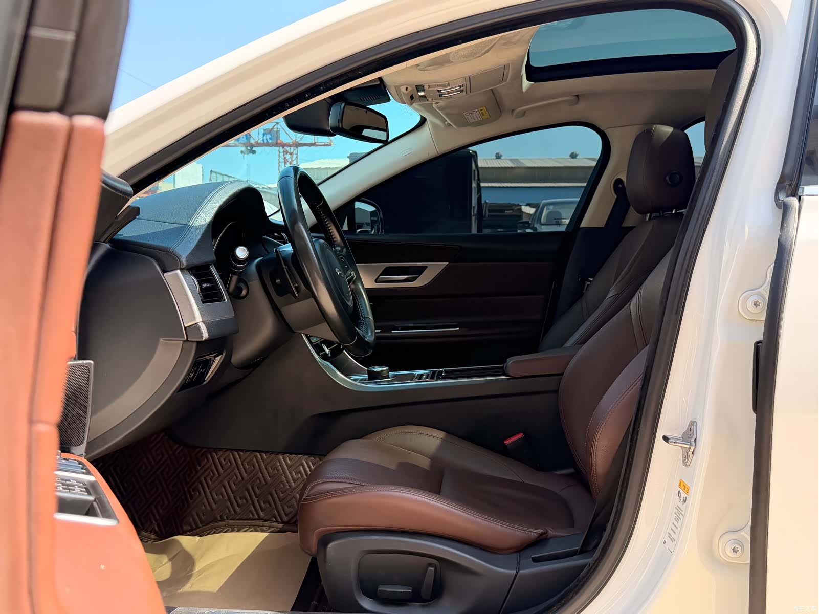 Land Rover XFL, 2017 11