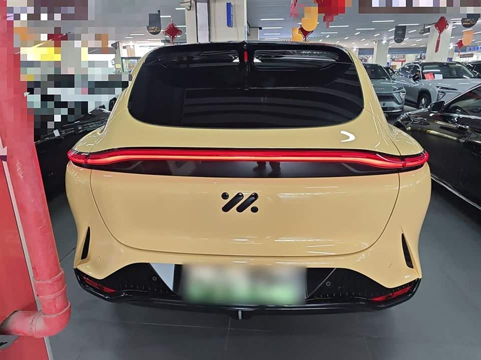 IM Motors Zhiji LS7 IM Motors Zhiji LS7