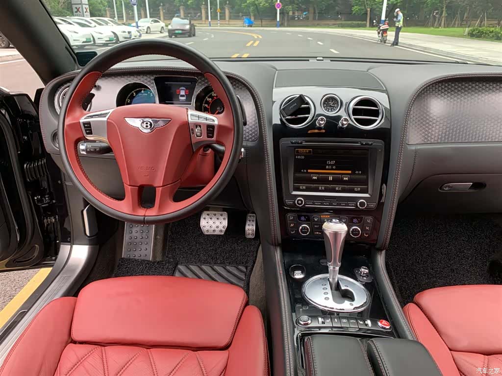 Bentley Flying Spur, 2013 11