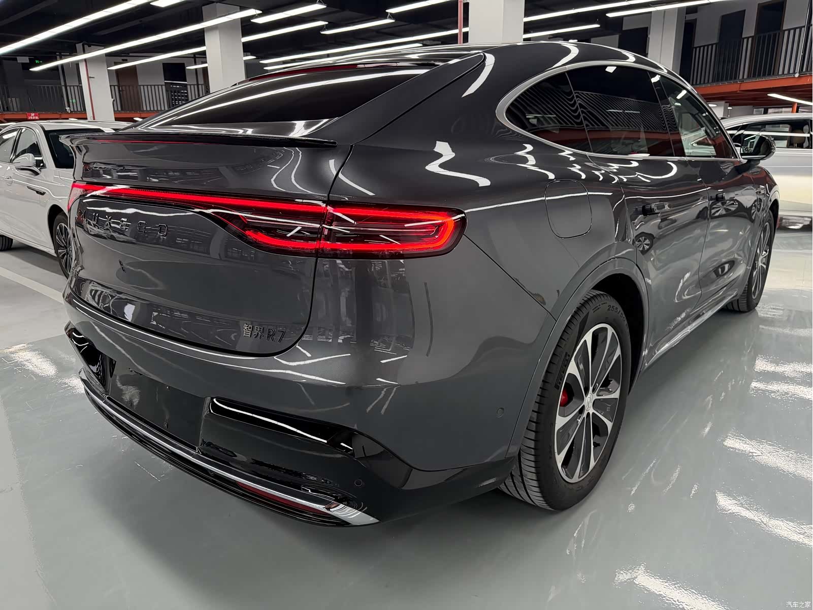 Luxeed R7, 2026 18