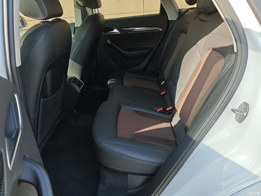 Audi Q3, 2018 13