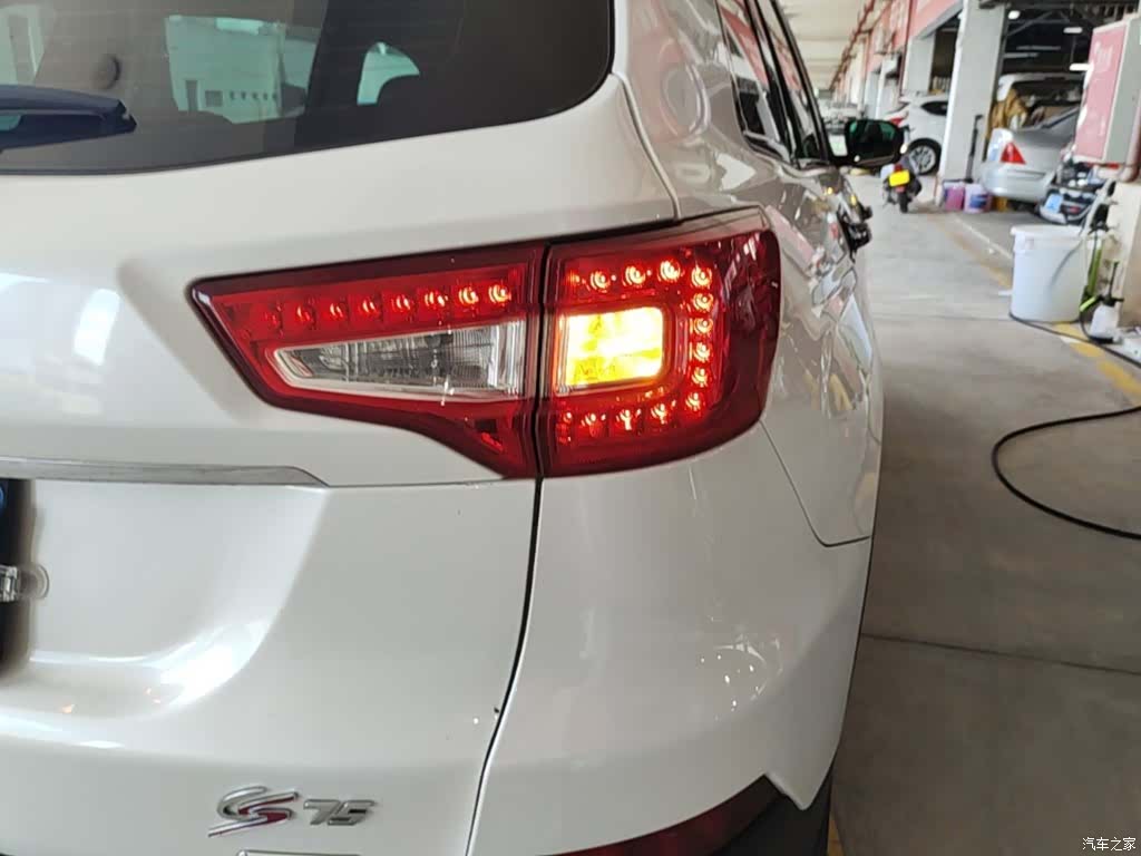 Changan CS75, 2016 8