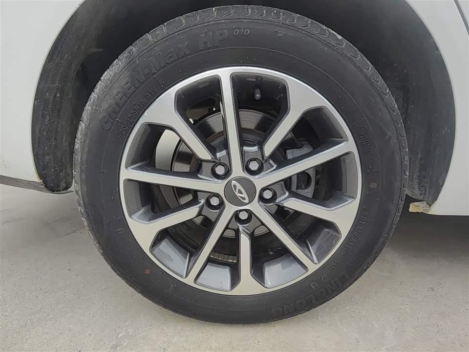 Chery Arrizo 5