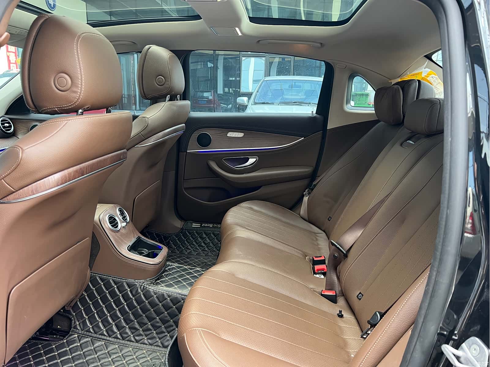 Mercedes-Benz E-Class, 2021 6