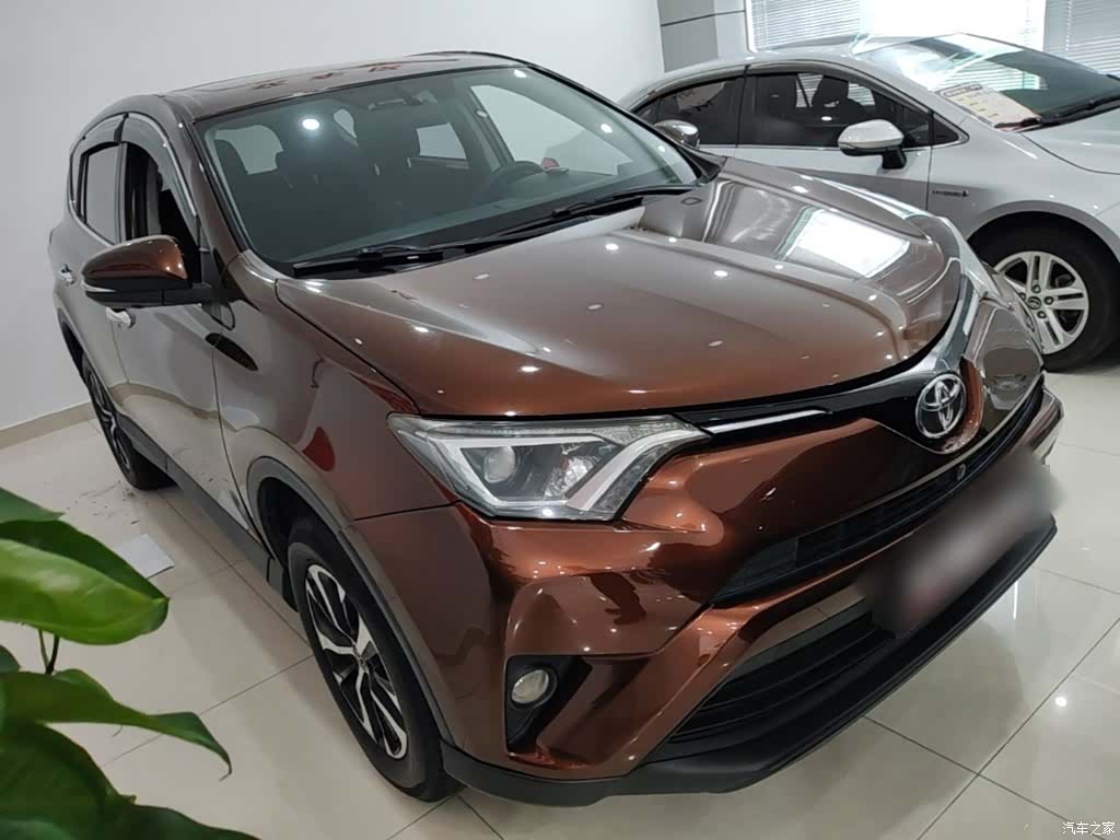 Toyota RAV4, 2017 4