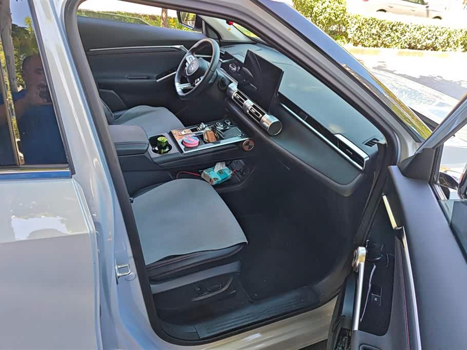 Trumpchi Shadow cool