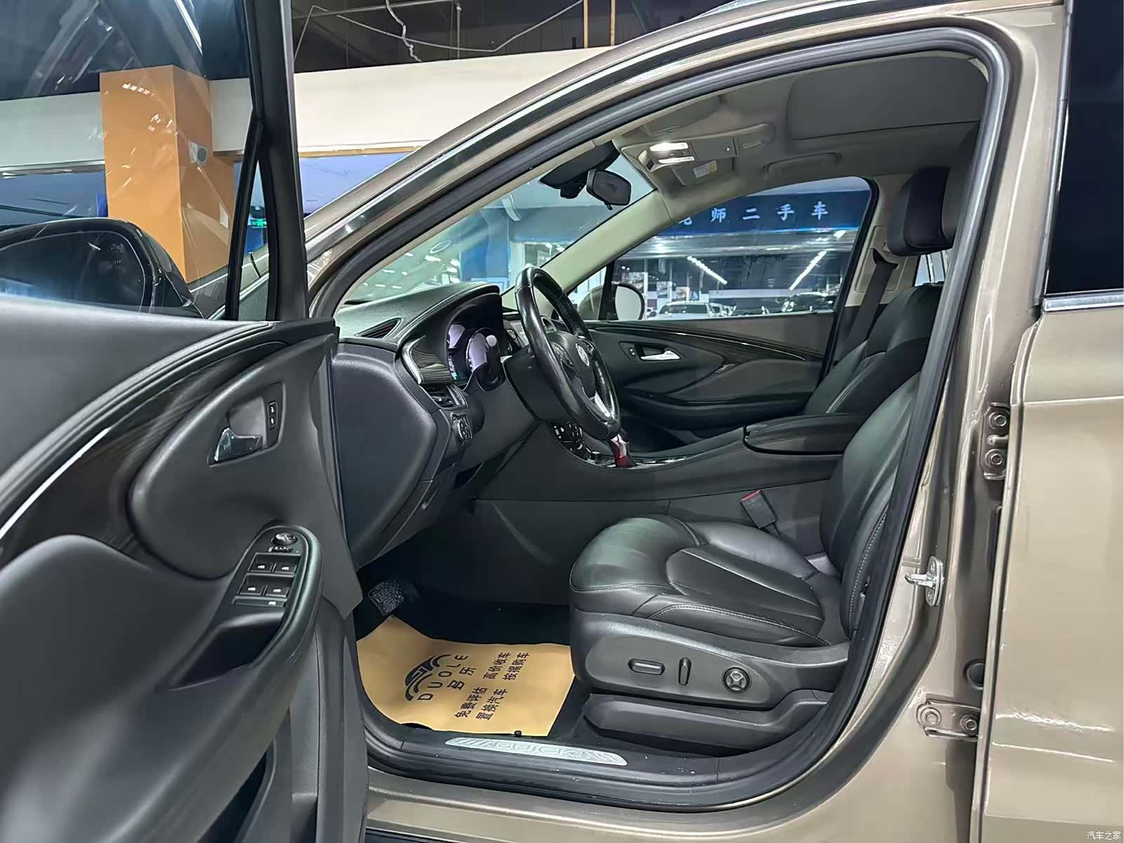 Buick Envision Plus, 2018 все фото