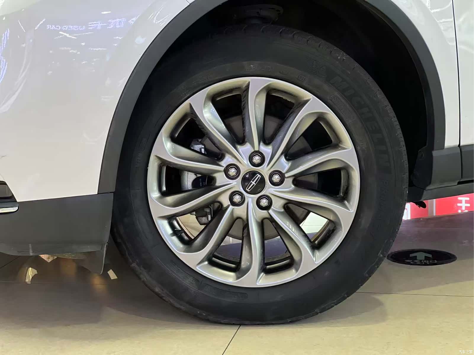 Lincoln Corsair, 2021 10