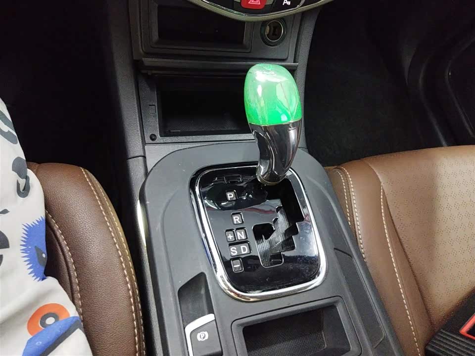 BYD S7