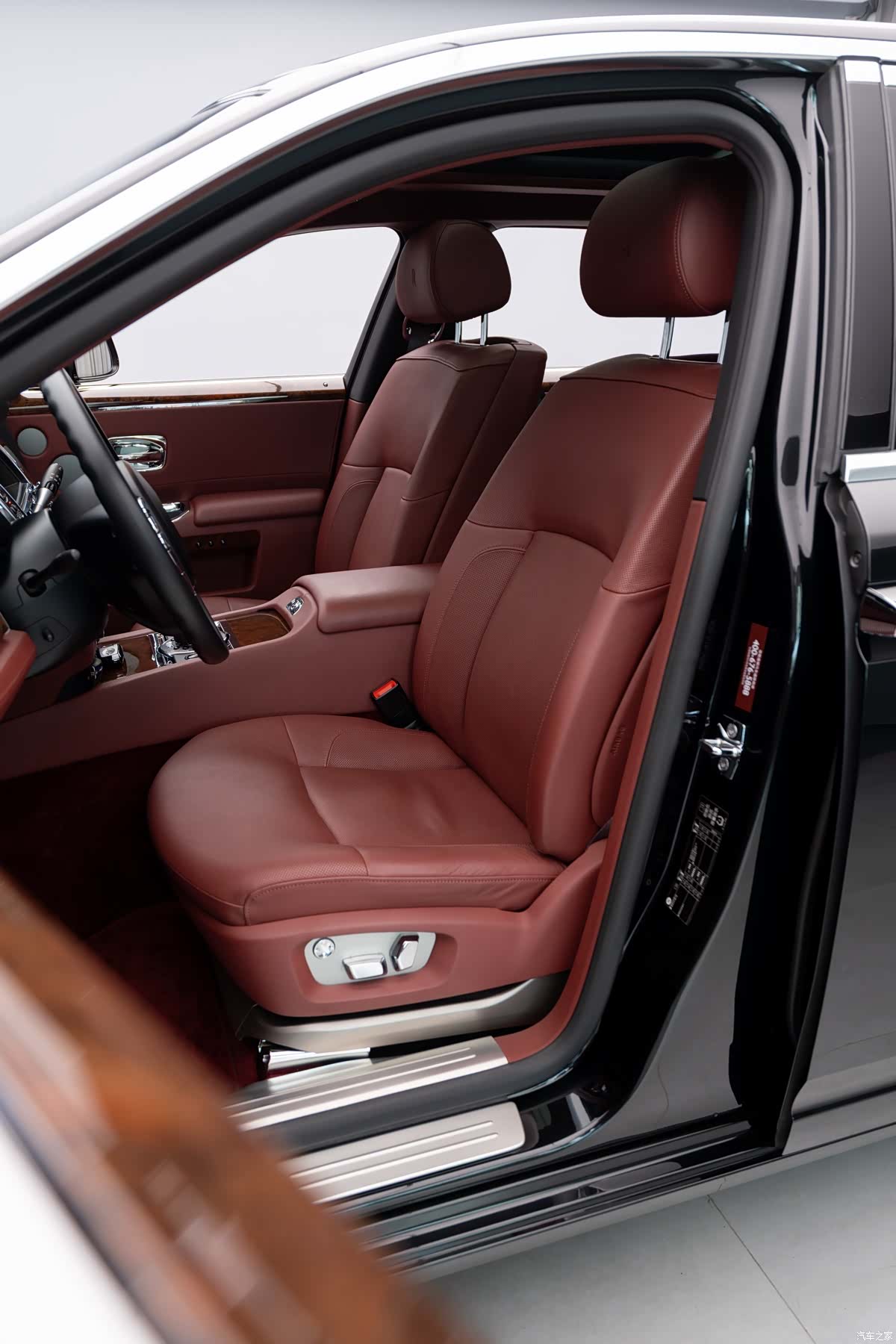 Rolls-Royce Ghost, 2015 9