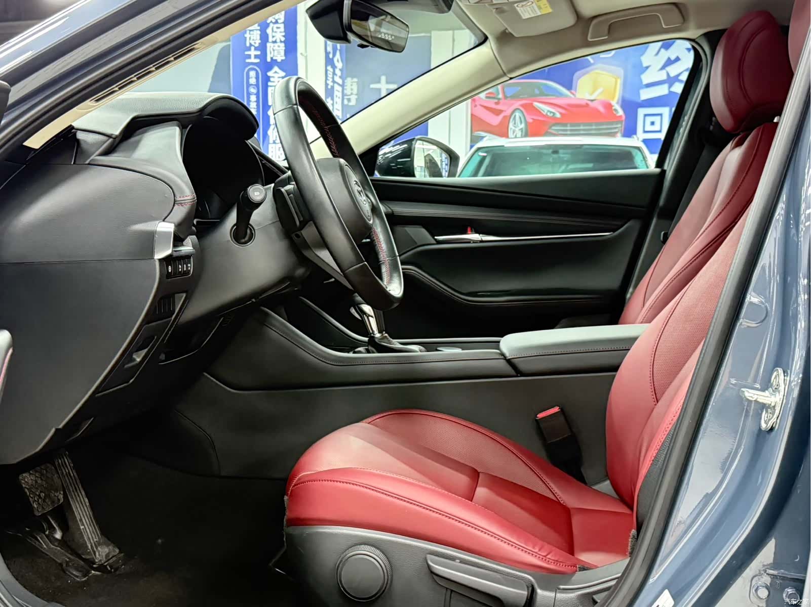 Mazda Mazda3, 2023 17