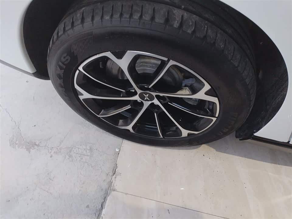XPENG P7