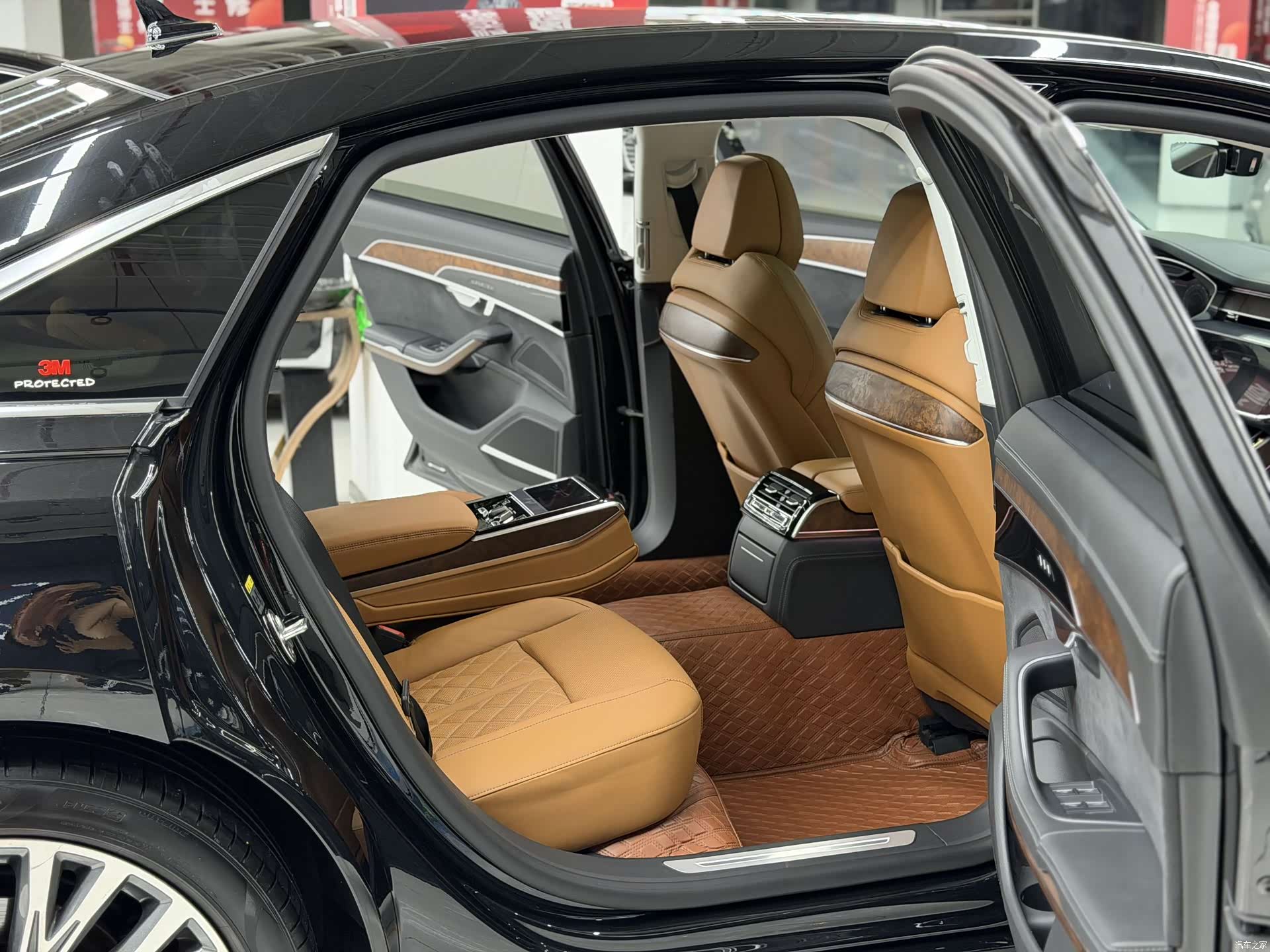 Audi A8L, 2022 11
