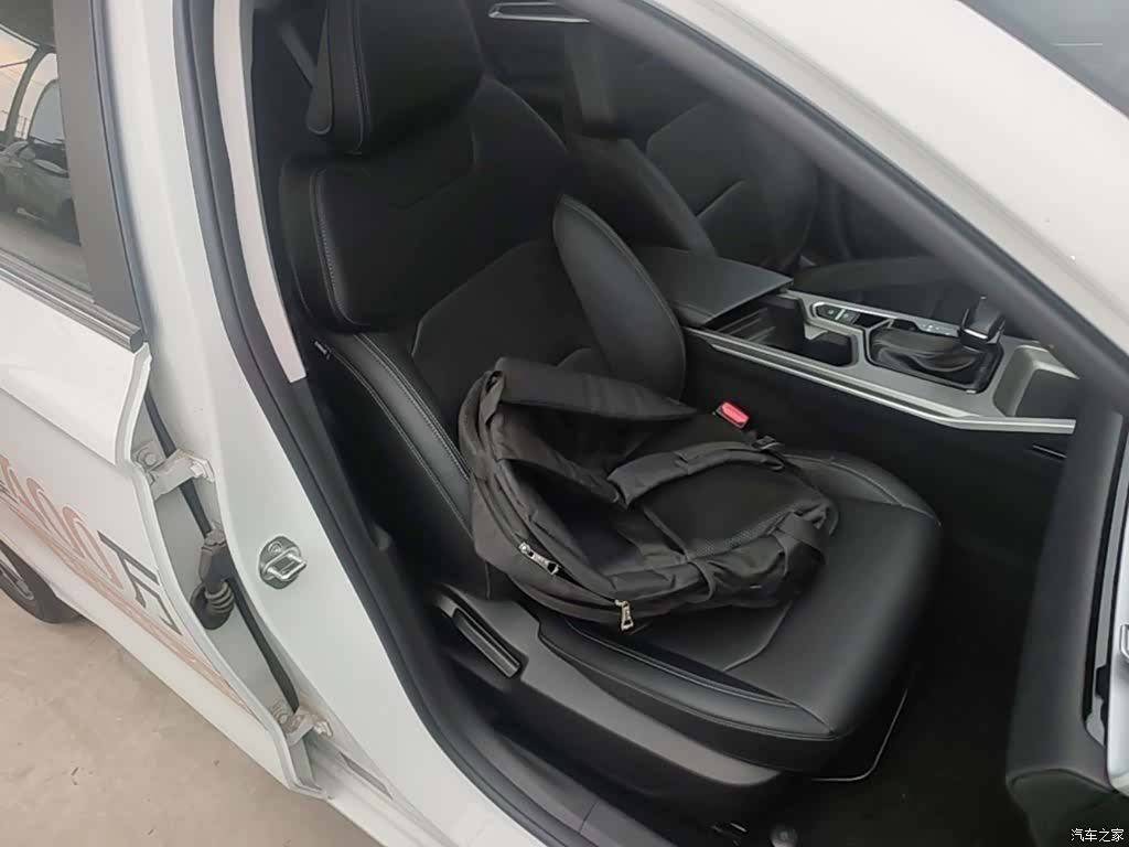 Geely Emgrand, 2025 25