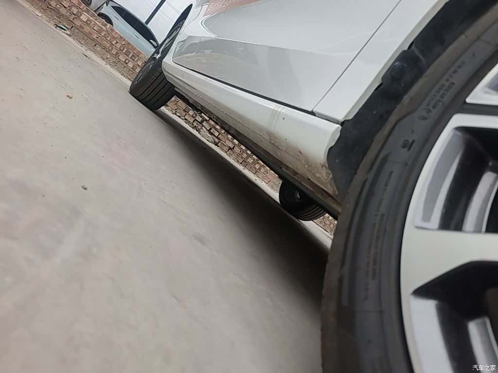 Geely Emgrand, 2025 21