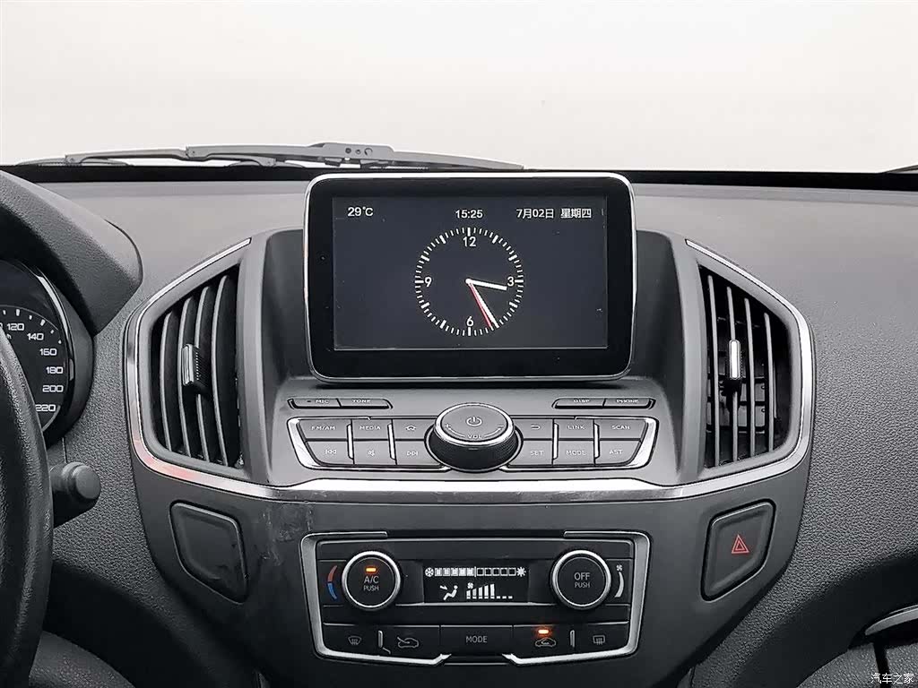 DongFeng AX5, 2017 12
