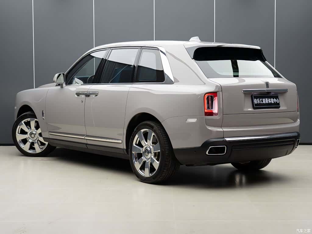 Rolls-Royce Cullinan, 2021 все фото