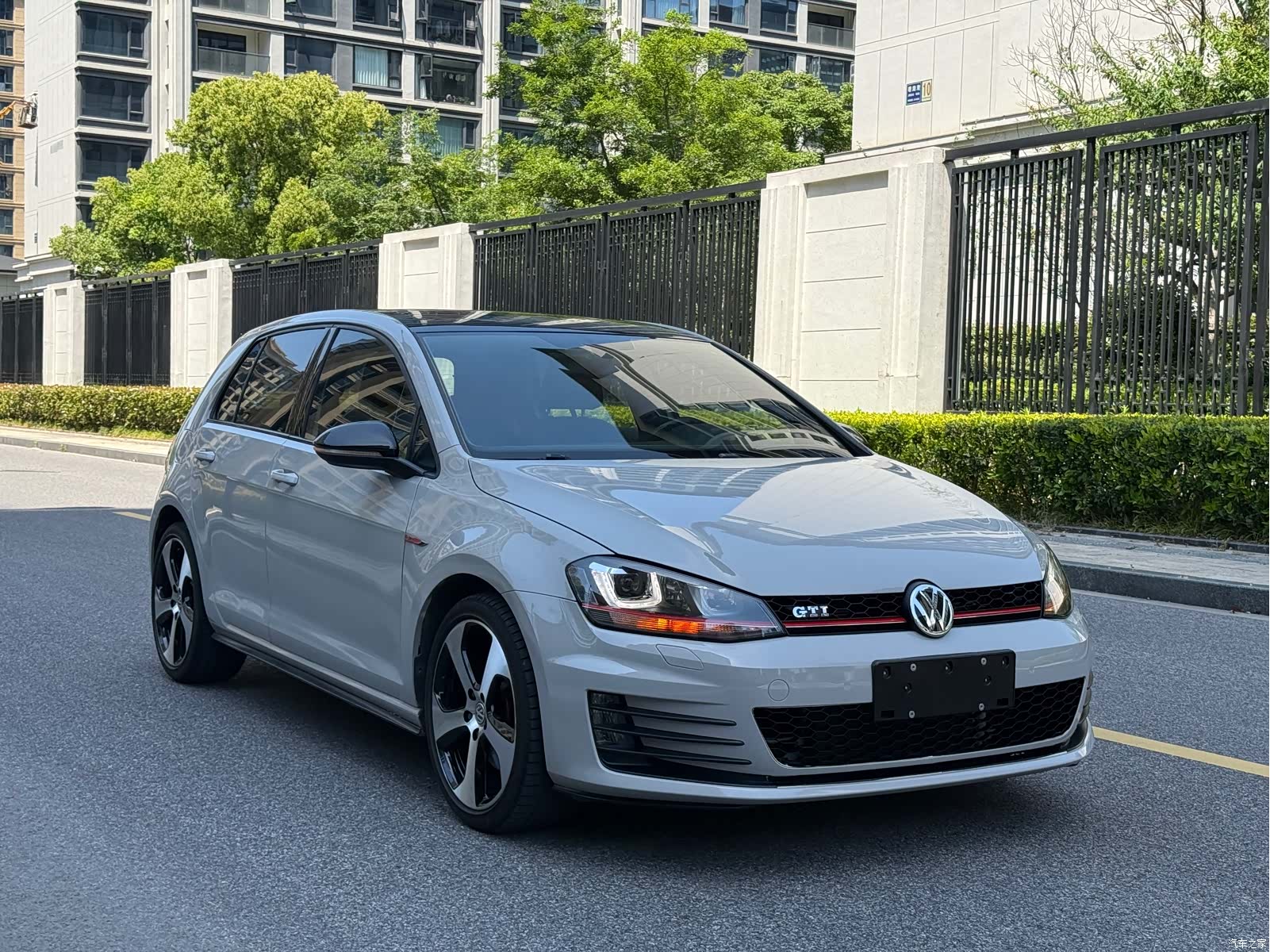 Volkswagen Golf, 2017 3