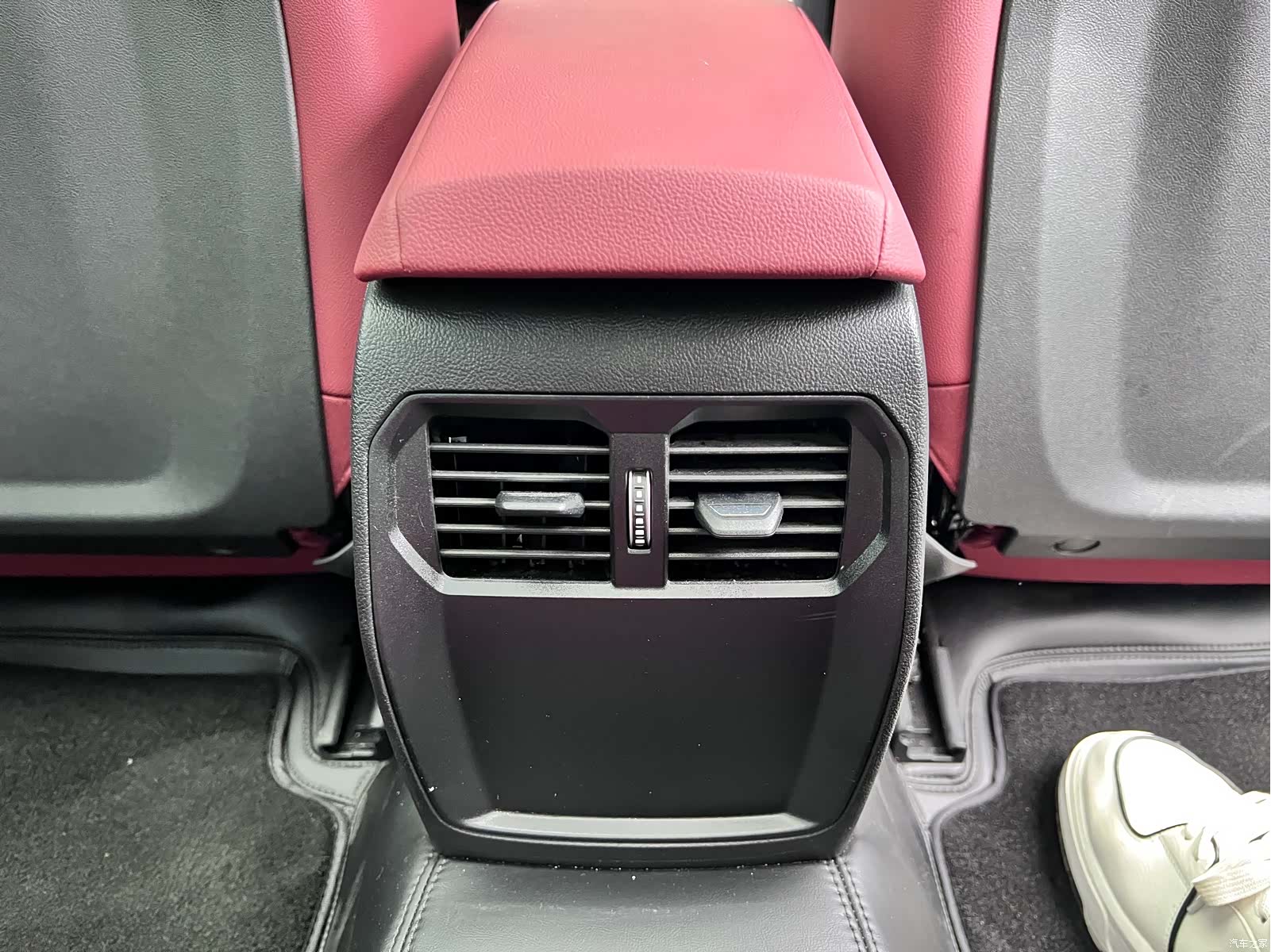 BMW 4 Series, 2025 16
