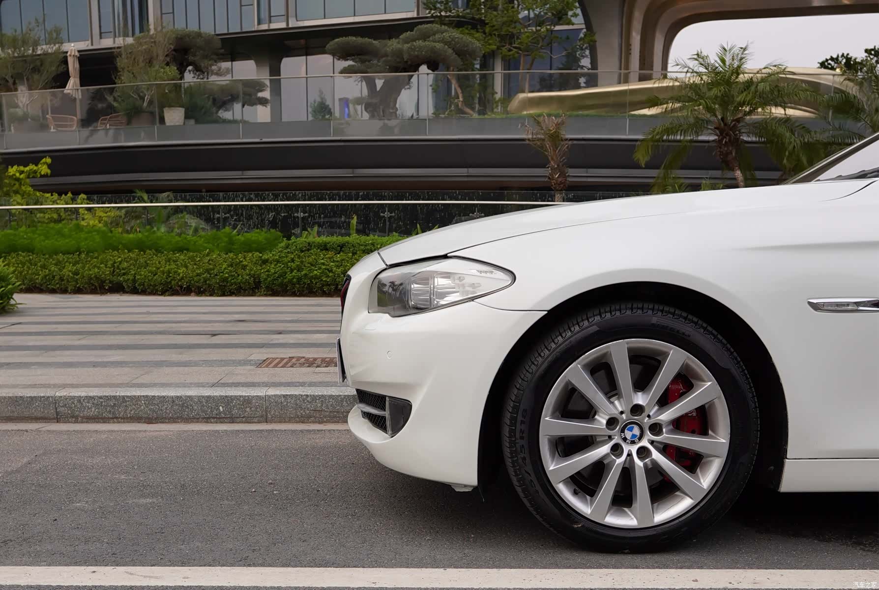 BMW 5 Series, 2011 16
