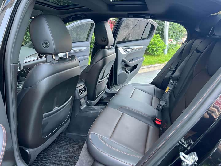 Cadillac CT5 2020 gai 28T bo jin yun dong ban