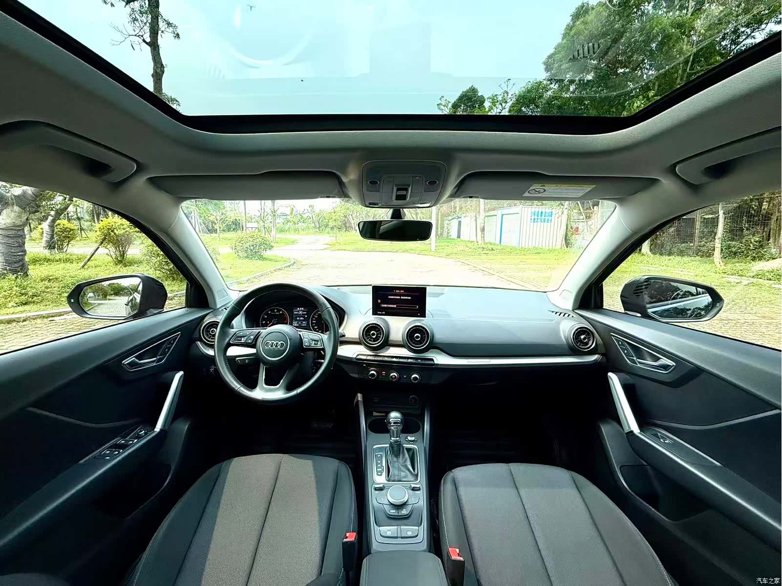 Audi Q2L, 2020 14