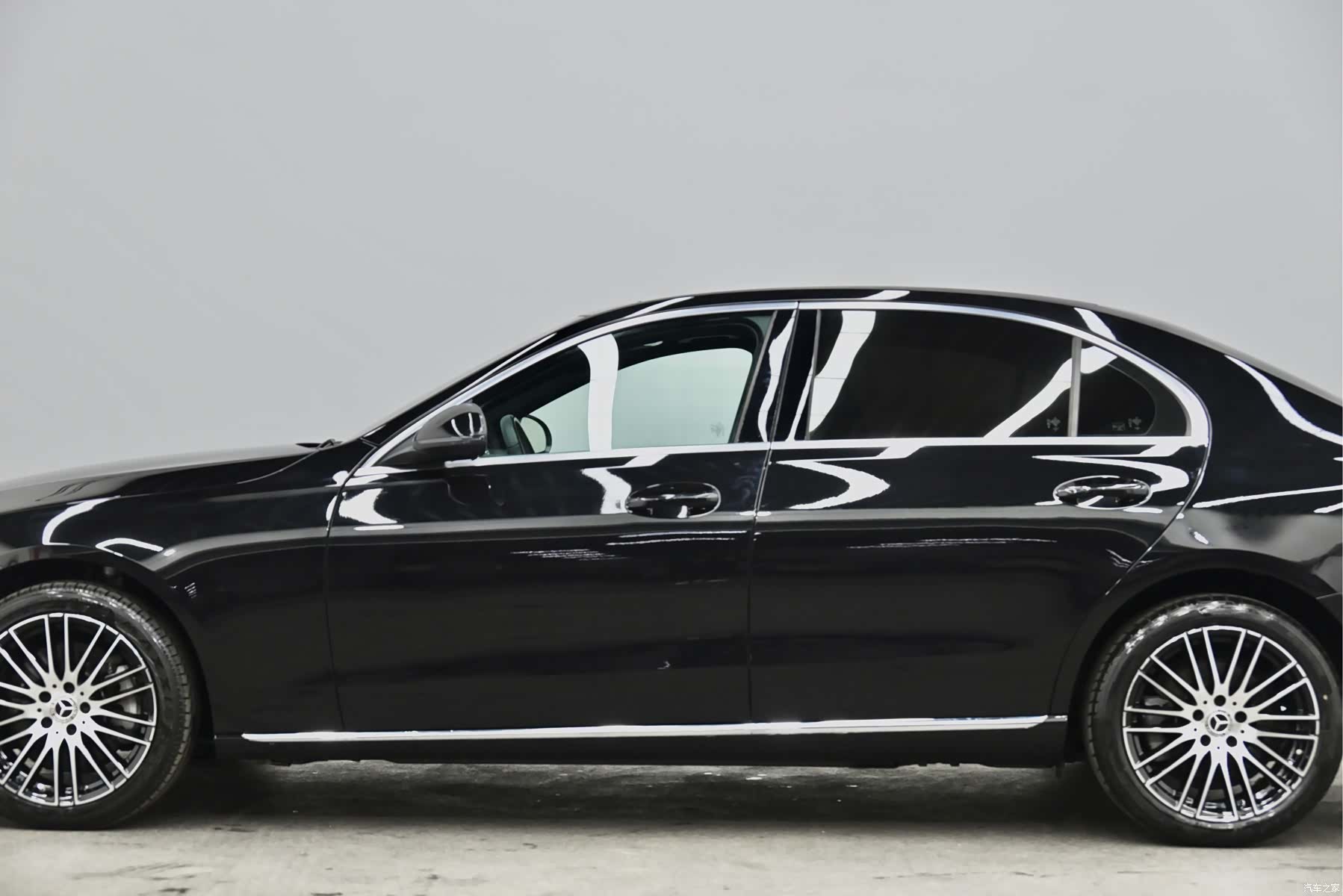 Mercedes-Benz C-Class, 2022 24