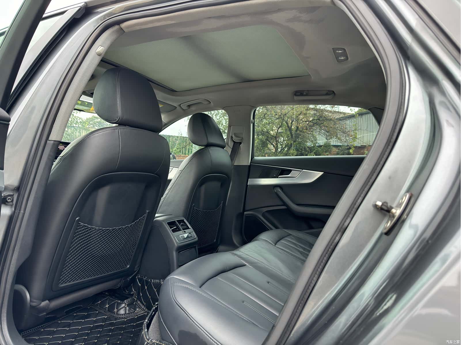 Audi A4L, 2019 12