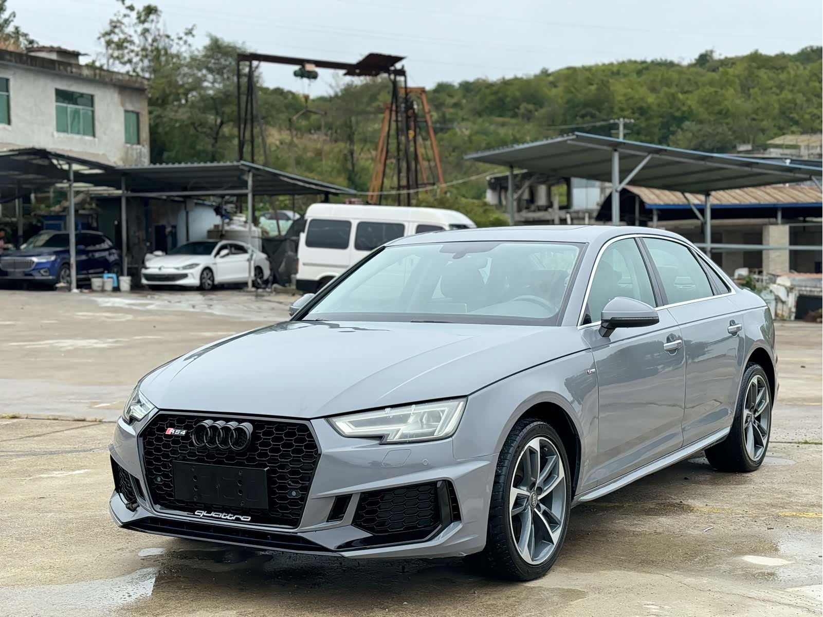 Audi A4L, 2019 1